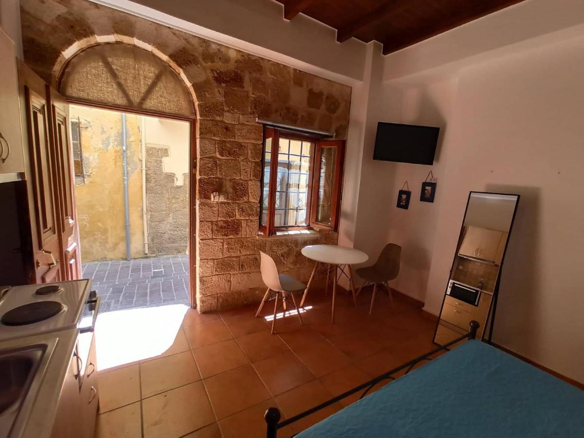 Katerina Traditional Rooms خانيا المظهر الخارجي الصورة