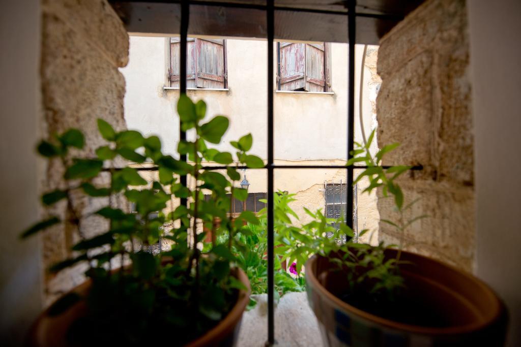 Katerina Traditional Rooms خانيا الغرفة الصورة