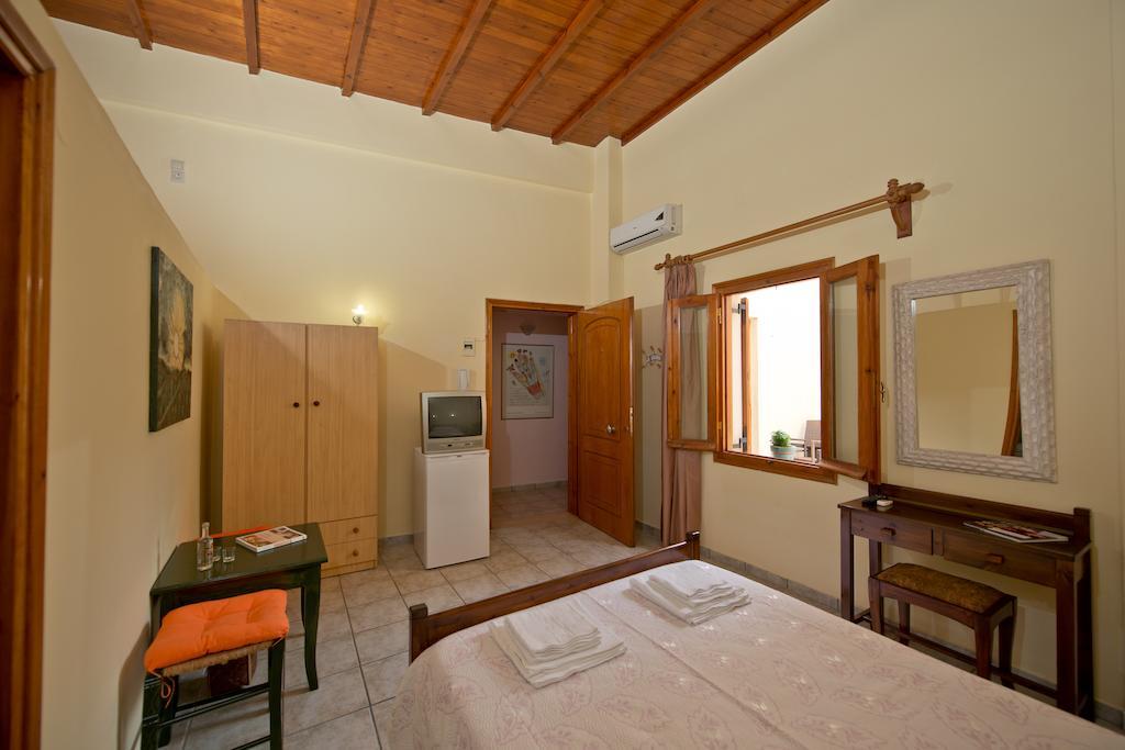 Katerina Traditional Rooms خانيا الغرفة الصورة